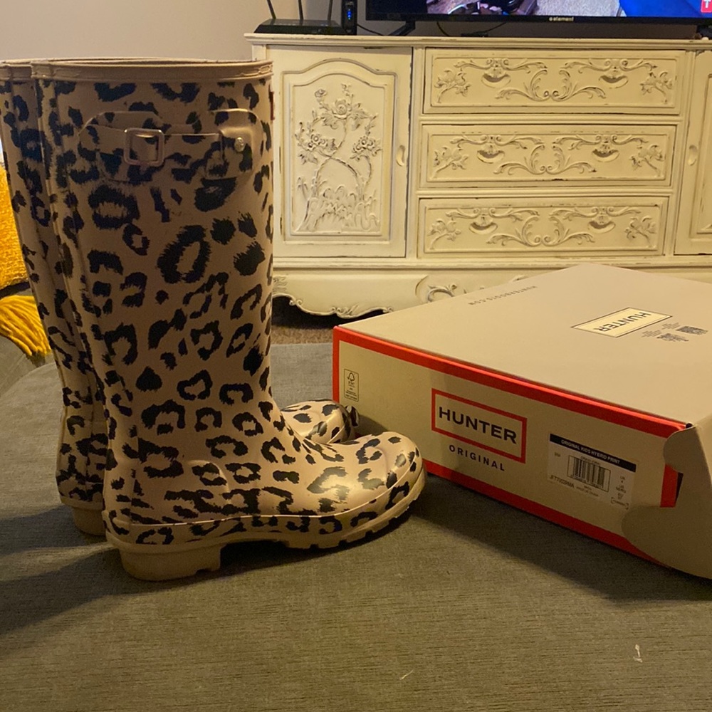 Tall leopard hunter boots